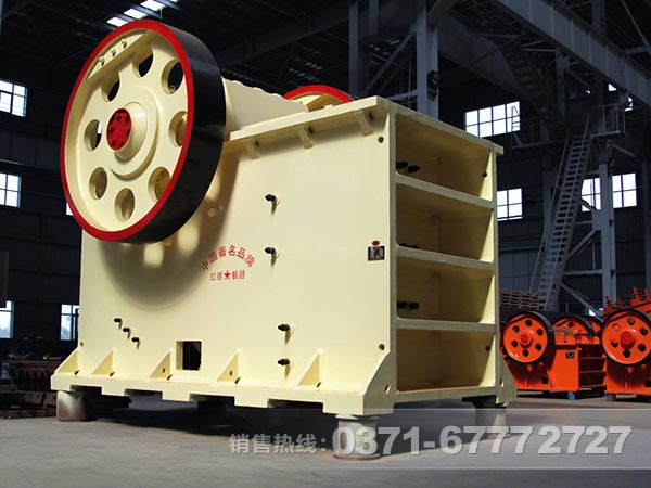 鈉長(zhǎng)石顎式破碎機(jī)廠家哪里好？