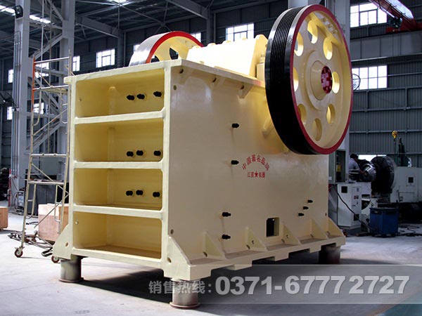 硅線(xiàn)石破碎選什么破碎機(jī)好？