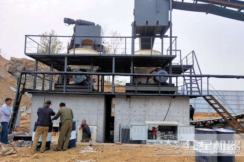 時產2000噸大型破碎機生產現(xiàn)場實拍圖