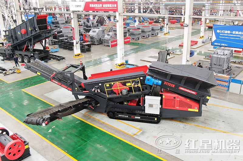 履帶式移動(dòng)篩分站圖片