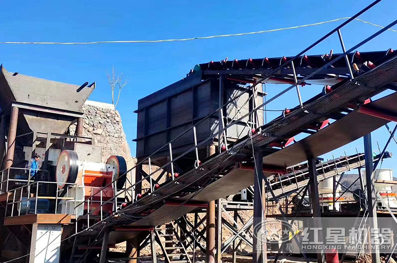 顎式破碎機(jī)工作現(xiàn)場(chǎng)圖片 顎式破碎機(jī)工作現(xiàn)場(chǎng)圖片