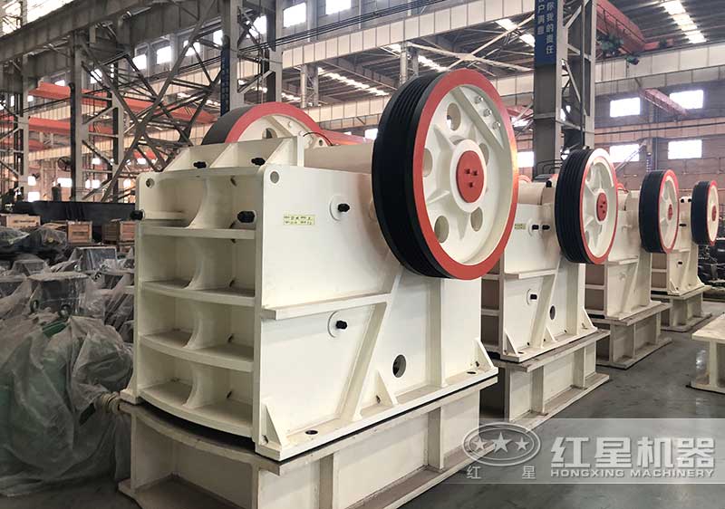 顎式破碎機(jī)-初級(jí)破碎 顎式破碎機(jī)-初級(jí)破碎