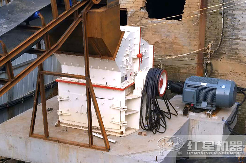 細(xì)碎制砂機(jī)工作現(xiàn)場圖片 細(xì)碎制砂機(jī)工作現(xiàn)場圖片