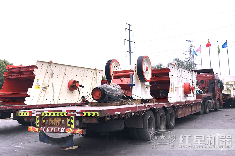 時(shí)產(chǎn)500噸破碎機(jī)全套設(shè)備發(fā)貨 時(shí)產(chǎn)500噸破碎機(jī)全套設(shè)備發(fā)貨