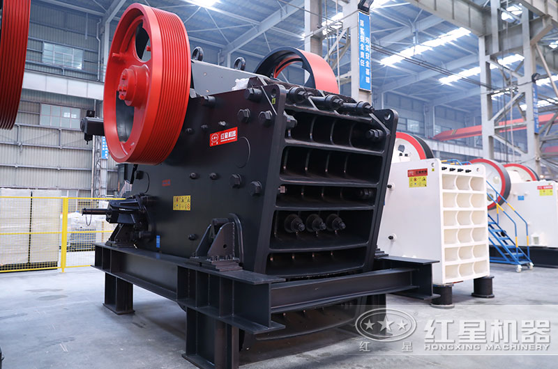 破碎瀝青的用什么機子？瀝青破碎機型號及視頻