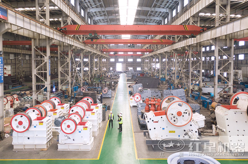 鄂式破碎機(jī)制造車間