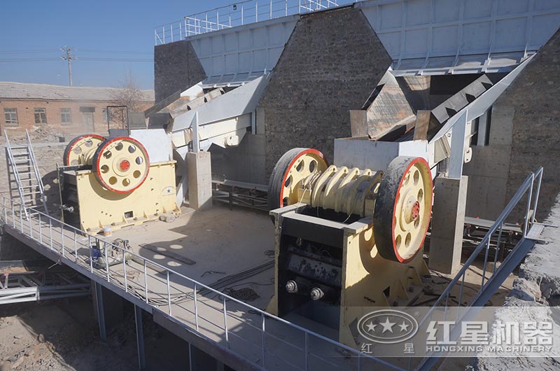 大型破石機(jī)時產(chǎn)量多少噸？多少錢？