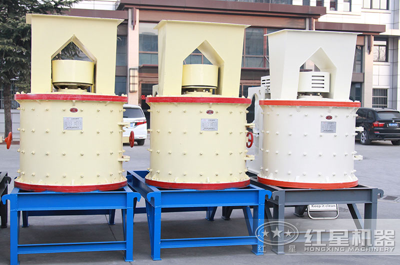 小型復(fù)合式破碎機圖片