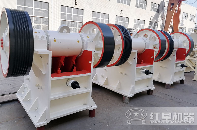 小型石頭顎式破碎機圖片 小型石頭顎式破碎機圖片