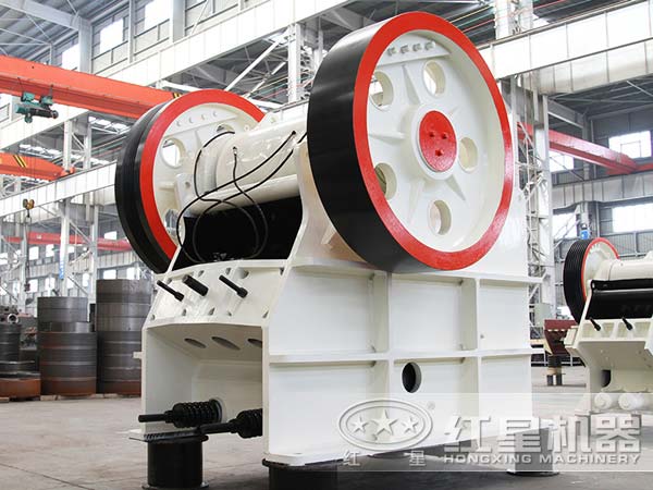 鄂式破碎機(jī)常用過(guò)載保護(hù)裝置分析