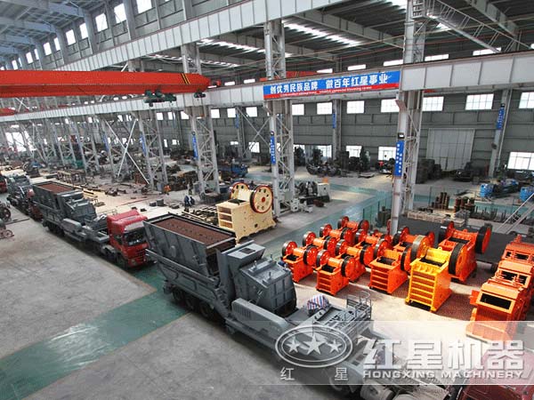 移動(dòng)式碎石機(jī)pk固定式碎石機(jī)，誰(shuí)更適用于采石場(chǎng)作業(yè)？