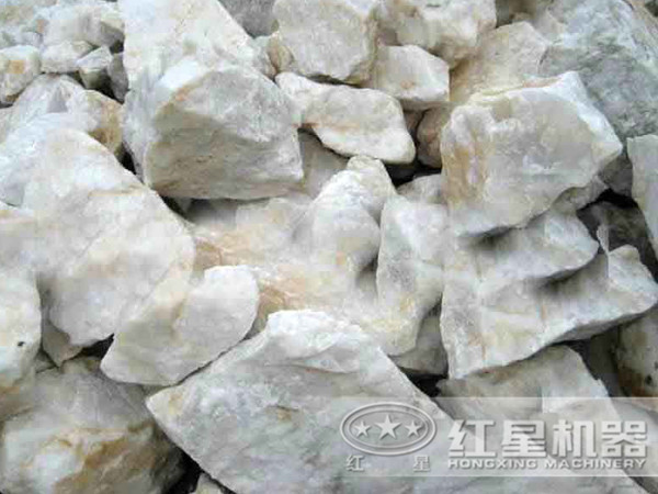 時產(chǎn)800噸的硅石破碎生產(chǎn)線需要哪些設(shè)備？需要投資多少錢？