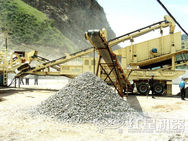 廣東東莞砂石作業(yè)現(xiàn)場(chǎng)