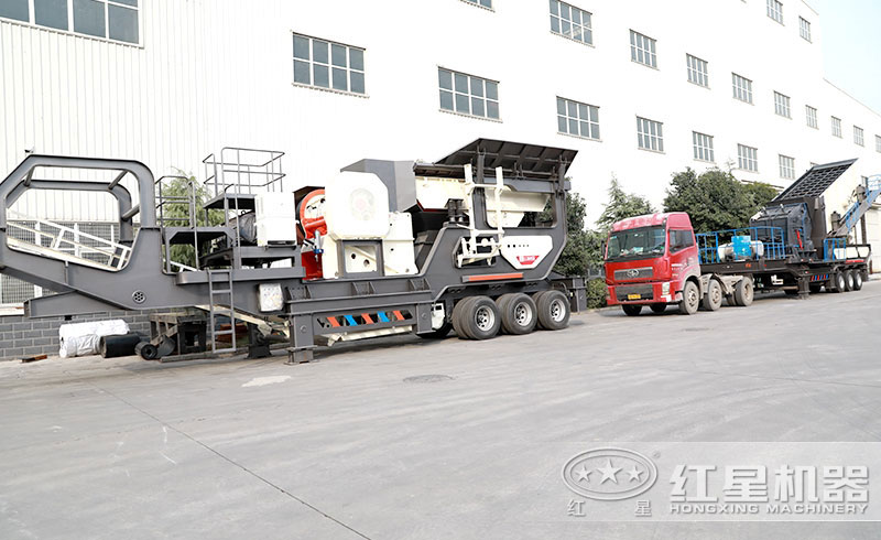 時產100噸流動磕石機排隊發(fā)貨中