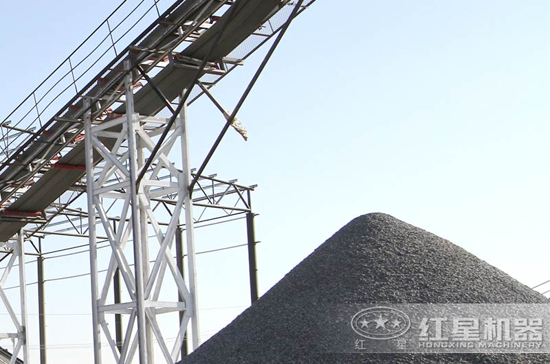 哪里有賣青石移動磕石機，報價大概多少錢（內(nèi)附視頻）