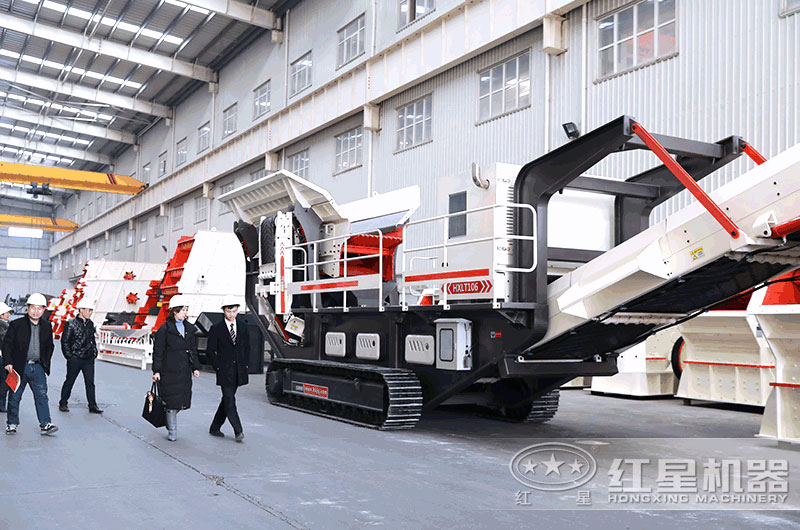 想找型號全、價格優(yōu)惠的履帶液壓巖石破碎機廠家，來這里！