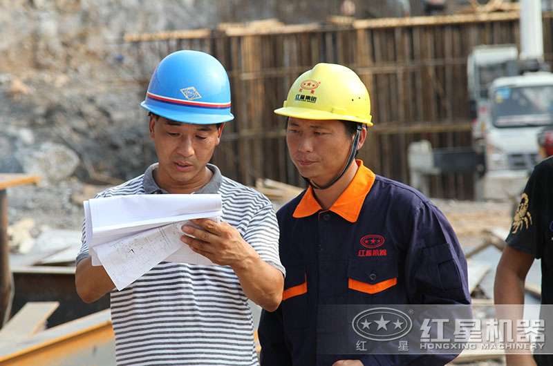 紅星技術(shù)經(jīng)理現(xiàn)場指導用戶安裝調(diào)試