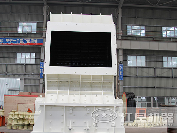 德版反擊式破碎機(jī)生產(chǎn)車(chē)間