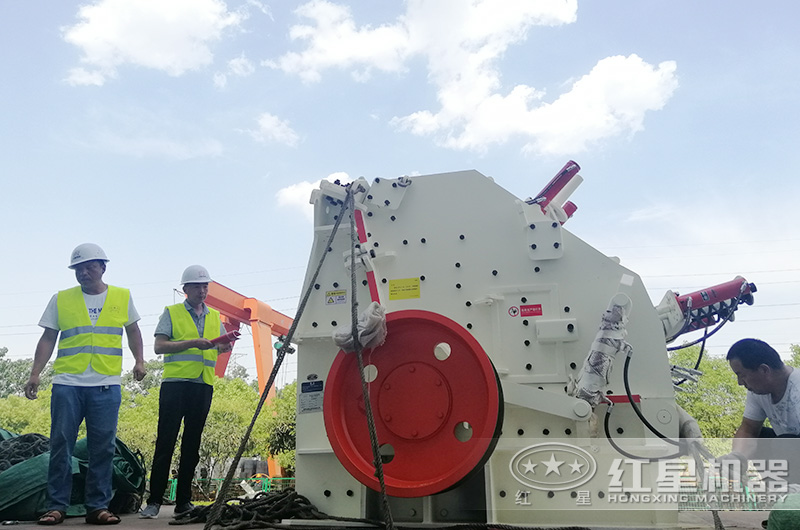 生產(chǎn)石子用什么設(shè)備好_全套石子設(shè)備價(jià)格多少錢(qián)？
