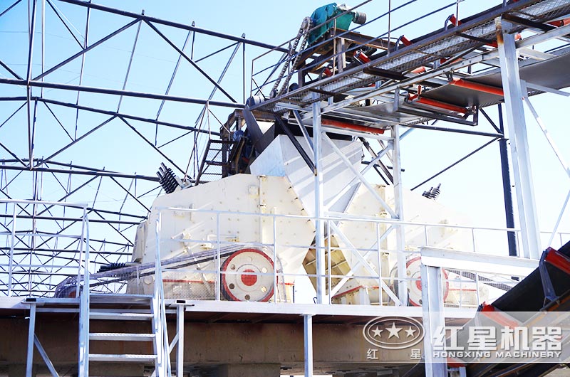 反擊破碎石與普通碎石區(qū)別？哪個(gè)售價(jià)高？