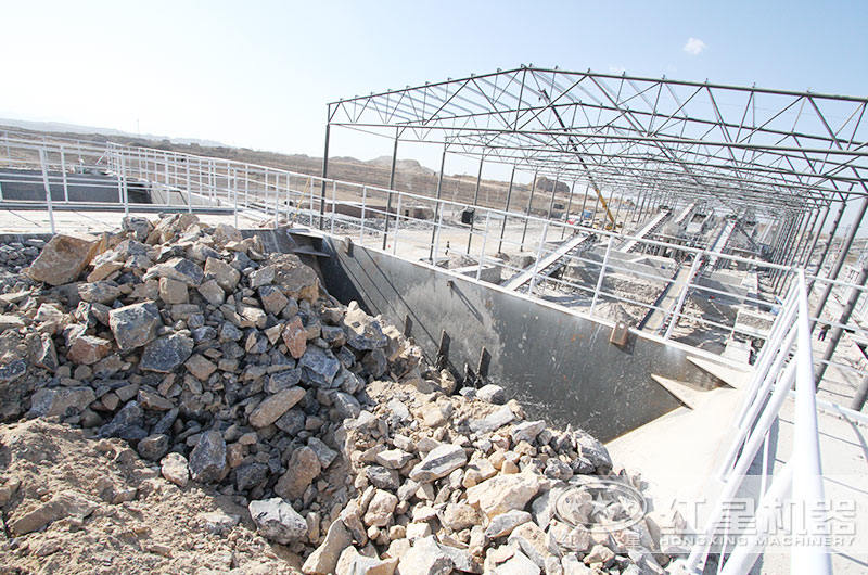 哪些機(jī)器能把石頭破碎成石子，價(jià)格是多少？