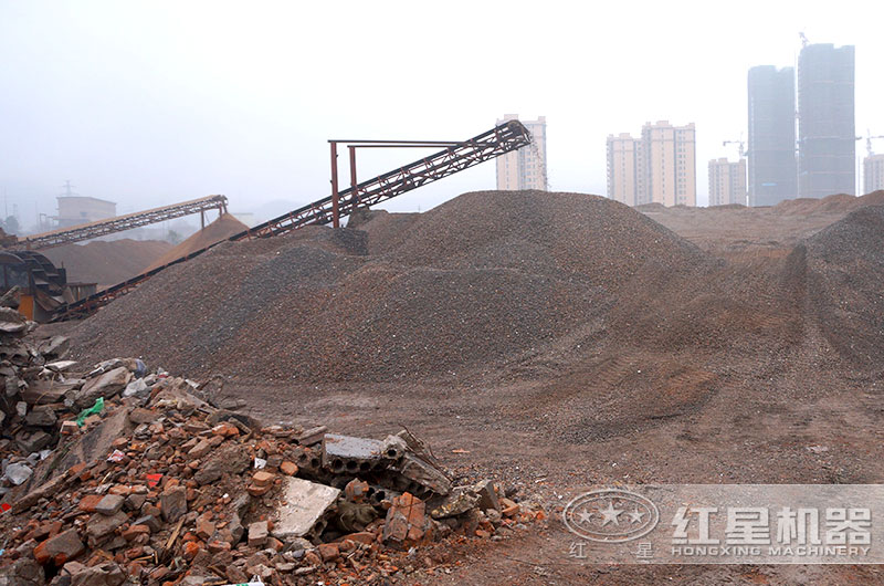 建筑垃圾變廢為磚設(shè)備多少錢，建筑垃圾做的磚多少錢一塊？