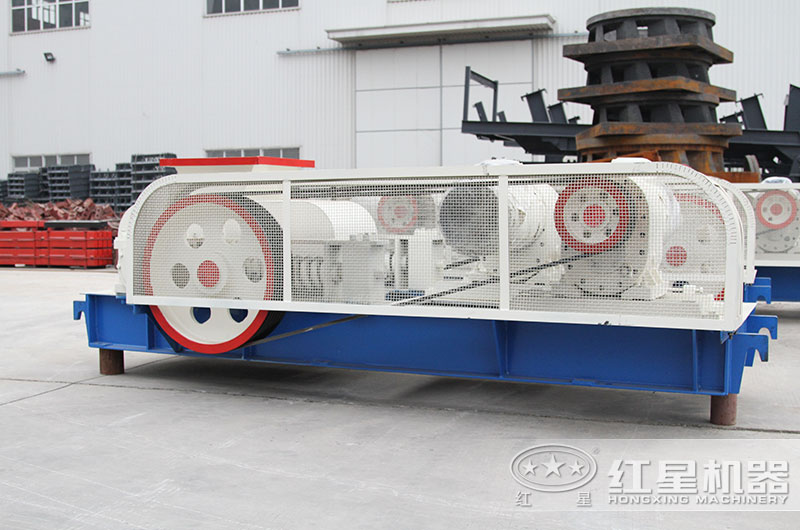 對(duì)輥式破碎機(jī)哪里有？來(lái)這里！型號(hào)全且價(jià)格還不貴！