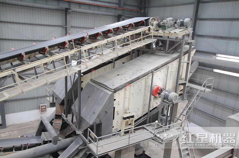 篩石子用滾筒篩好還是振動(dòng)篩好?哪個(gè)生產(chǎn)廠家可靠？