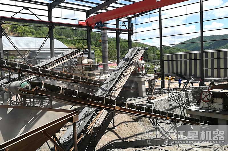 碎石價格多少錢一方？中碎碎石機(jī)一天能碎多少噸？多少錢一臺？