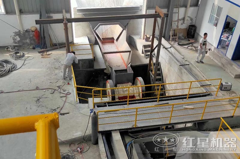 磚廠用頁巖破碎機(jī)轉(zhuǎn)速一般是多少？頁巖磚和紅磚哪個(gè)建房子好？