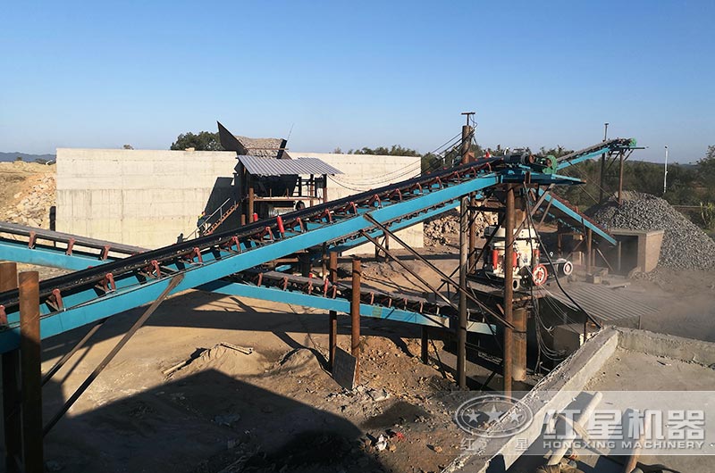 1立方玄武巖出多少?lài)嵥槭?？哪種玄武巖碎石機(jī)粒型好產(chǎn)量高？